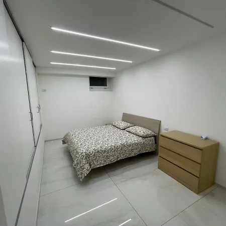 Margot Apartment *